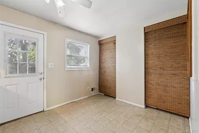 2719 Connecticut Avenue, Medford, NY 11763 - Photo 9