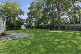 2719 Connecticut Ave, Medford, NY 11763 - Photo 19