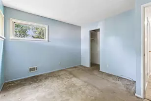 2719 Connecticut Ave, Medford, NY 11763 - Photo 17