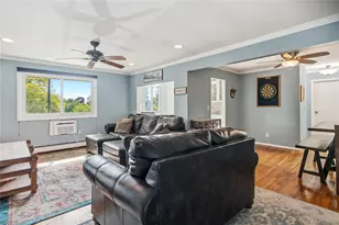 200 Merrick Rd, Amityville, NY 11701 - Photo 11