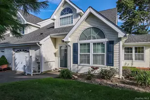 4 Joyces Way, Bay Shore, NY 11706 - Photo 7