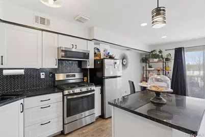 33 Fairview Circle, Middle Island, NY 11953 - Photo 11