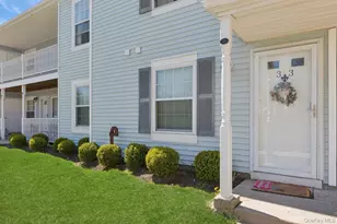 33 Fairview Cir, Middle Island, NY 11953 - Photo 31