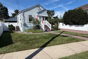 112 Morgan St, Hicksville, NY 11801 - Photo 3