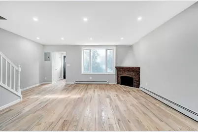 21933 Edgewood Avenue, Springfield Gardens, NY 11413 - Photo 7