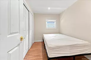11 Oak Ave, Bronx, NY 10465 - Photo 11
