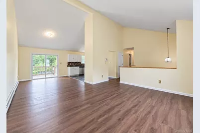 6 Gordal Lane, Coram, NY 11727 - Photo 5