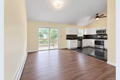 6 Gordal Lane, Coram, NY 11727 - Photo 7
