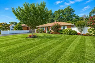 542 Agamemnon Ave, Bellport, NY 11713 - Photo 3