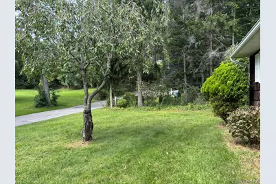 219 Shafter Street, Islandia, NY 11749 - Photo 21