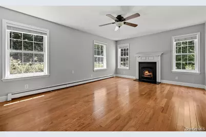 13-14 Creekside Place, Pleasant Valley, NY 12569 - Photo 37