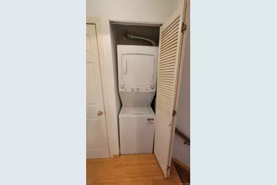 63-25B Bourton #1B, Rego Park, NY 11374 - Photo 17
