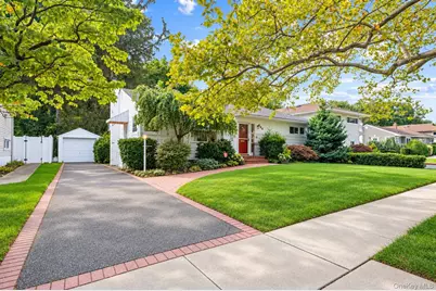 564 Richmond Road, East Meadow, NY 11554 - Photo 3