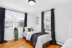 12 Pulaski Pl, Port Washington, NY 11050 - Photo 17