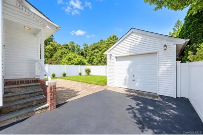 49 Collins Avenue, Kings Park, NY 11754 - Photo 31