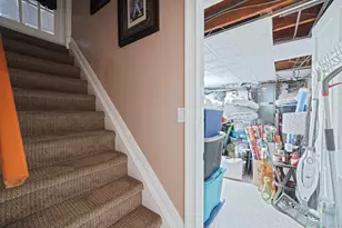 204 W 3rd St, Deer Park, NY 11729 - Photo 33