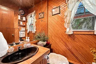 124 E Woodside Ave, Patchogue, NY 11772 - Photo 19