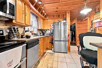 124 E Woodside Avenue, Patchogue, NY 11772 - Photo 13