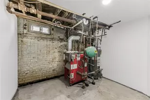 10-73 McBride St, Far Rockaway, NY 11691 - Photo 39