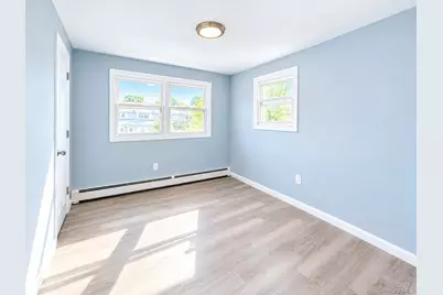 10 Frank Avenue, Bellmore, NY 11710 - Photo 17