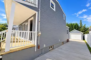 10 Frank Ave, Bellmore, NY 11710 - Photo 5