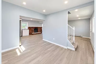 10 Frank Avenue, Bellmore, NY 11710 - Photo 9