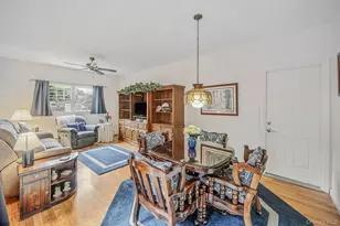 24 Spruce St, Smithtown, NY 11787 - Photo 23