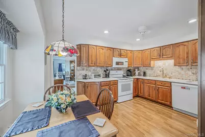24 Spruce Street, Smithtown, NY 11787 - Photo 21