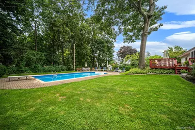 24 Spruce Street, Smithtown, NY 11787 - Photo 9