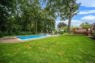 24 Spruce St, Smithtown, NY 11787 - Photo 9