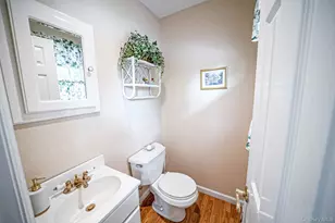 24 Spruce St, Smithtown, NY 11787 - Photo 35