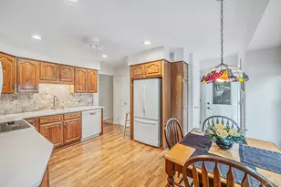24 Spruce St, Smithtown, NY 11787 - Photo 19