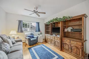 24 Spruce St, Smithtown, NY 11787 - Photo 25