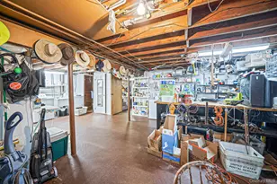 24 Spruce St, Smithtown, NY 11787 - Photo 45