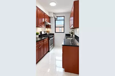 132-35 Sanford Avenue #5R, Flushing, NY 11355 - Photo 7