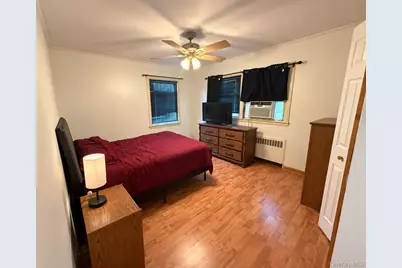 220 Lehrer Avenue, Elmont, NY 11003 - Photo 13