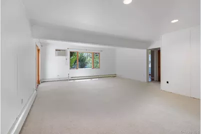 48 Grey Lane, Levittown, NY 11756 - Photo 7