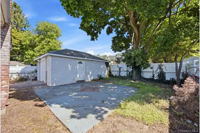 983 Cayuga Road, West Hempstead, NY 11552 - Photo 13