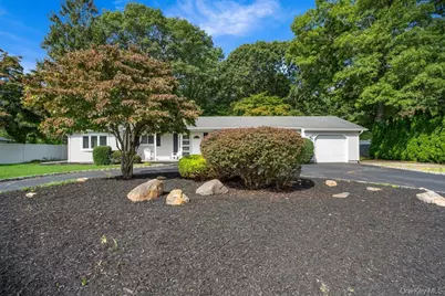 24 Blackfoot Trail, Shoreham, NY 11786 - Photo 1