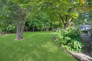 24 Blackfoot Trl, Shoreham, NY 11786 - Photo 21