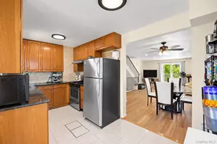 33-09 255th St, Little Neck, NY 11363 - Photo 9