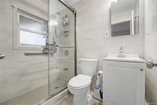 33-09 255th St, Little Neck, NY 11363 - Photo 21