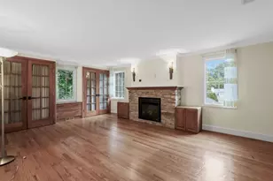 2 Amherst Road E, Great Neck, NY 11021 - Photo 21
