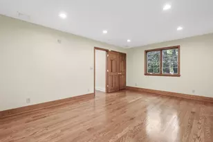 2 Amherst Road E, Great Neck, NY 11021 - Photo 29