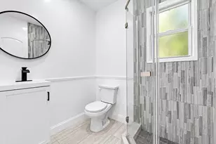 122-19 Lucas St, Springfield Gardens, NY 11413 - Photo 9