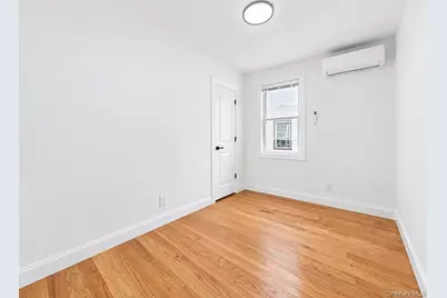 122-19 Lucas Street, Springfield Gardens, NY 11413 - Photo 17