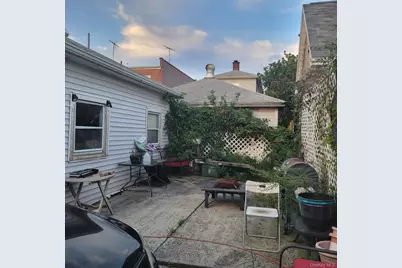 248 Graff Avenue, Bronx, NY 10465 - Photo 9