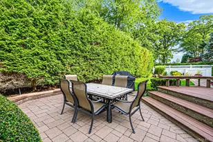 30 Damin Cir, Saint James, NY 11780 - Photo 39