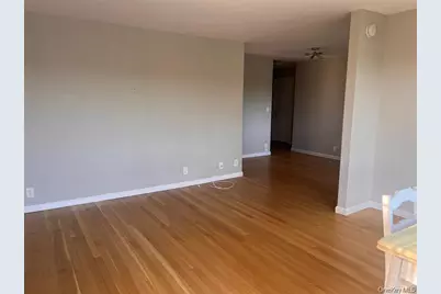 1375 West Main Street, Riverhead, NY 11901 - Photo 23