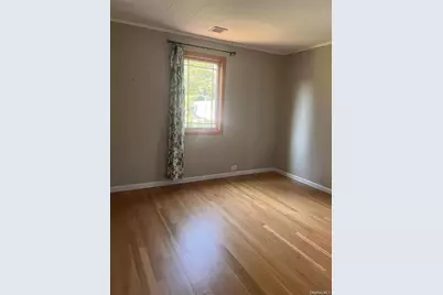 1375 West Main Street, Riverhead, NY 11901 - Photo 25